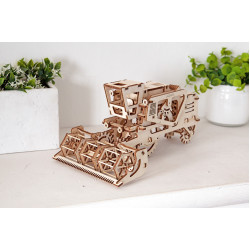 烏克蘭UGEARS 木製自我推進模型 - 聯合收割機 Combine 烏克蘭UGEARS 木製自我推進模型 - 聯合收割機 Combine