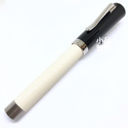 德國 Graf von Faber-Castell Intuition 鋼珠筆(白色光滑款) 德國 Graf von Faber-Castell Intuition 鋼珠筆(白色光滑款)