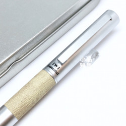 臺灣 IWI 蒙恬 Essential 基礎系列 鋼筆(仿木紋米) 臺灣 IWI 蒙恬 Essential 基礎系列 鋼筆(仿木紋米)