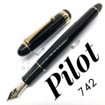 日本 PILOT 百樂 Custom 742 系列 14K 10號尖 鋼筆（黑色） 