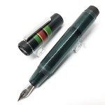 臺灣 OPUS 88 製筆精基 Fantasia 幻想曲 滴入式 短款鋼筆（墨綠色）
