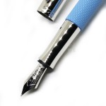 德國 Graf von Faber-Castell 繩紋飾 18K 鋼筆（海灣藍）