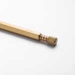 臺灣 Y studio：物外設計 文字的重量 黃銅 彈簧原子筆