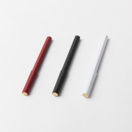臺灣 Y studio:物外設計 文字的重量 平衡系列 鋼筆(三色可選) 臺灣 Y studio:物外設計 文字的重量 平衡系列 鋼筆(三色可選)