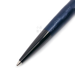 pierre cardin 皮爾卡登 POSH系列 原子筆(深藍桿鈦色筆夾) pierre cardin 皮爾卡登 POSH系列 原子筆(深藍桿鈦色筆夾)