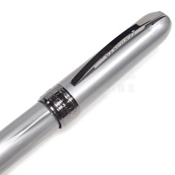 義大利 Visconti Rembrandt 林布蘭 鋼筆(銀色) 義大利 Visconti Rembrandt 林布蘭 鋼筆(銀色)