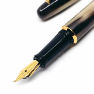 小品雅集 獨家訂製款 牛角 鋼筆(書法尖款) 小品雅集 獨家訂製款 牛角 鋼筆(書法尖款)