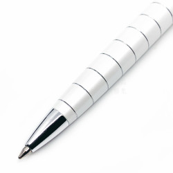 Rarefatto 芮菲客 晶鑽 陶瓷原子筆 四折特價中! Rarefatto 芮菲客 晶鑽 陶瓷原子筆 四折特價中!