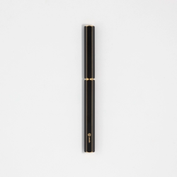 臺灣 Y studio：物外設計 經典核心 鋼珠筆（黑色）