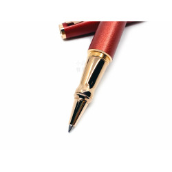 德國 OTTO HUTT 奧托赫特 時尚絨 | Design06 磨砂紅 鋼珠筆（玫瑰金夾）