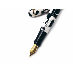 日本 OHNISH 大西製作所 手工製 鋼筆(Holstein 乳牛) 日本 OHNISH 大西製作所 手工製 鋼筆(Holstein 乳牛)