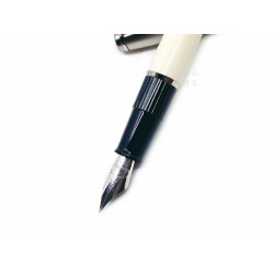 法國 Waterman Emblème 巴黎魅影系列 鋼筆(象牙白色) 法國 Waterman Emblème 巴黎魅影系列 鋼筆(象牙白色)