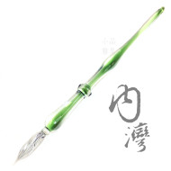臺灣內灣 純手工 玻璃沾水筆(雙色-外透內透綠) 臺灣內灣 純手工 玻璃沾水筆(雙色-外透內透綠)