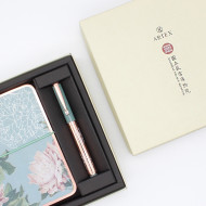 ARTEX 雅特仕 國立故宮聯名限定 平安富貴鋼筆禮盒(灰綠色) ARTEX 雅特仕 國立故宮聯名限定 平安富貴鋼筆禮盒(灰綠色)