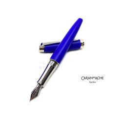 瑞士卡達CARAN D’ACHE + KLEIN BLUE® 利曼系列 霧藍漆(銀夾) 18k金 鋼筆+墨水禮盒 瑞士卡達CARAN D’ACHE + KLEIN BLUE® 利曼系列 霧藍漆(銀夾) 18k金 鋼筆+墨水禮盒