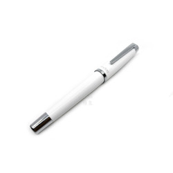 日本 TACCIA PENFORT 鋼筆（白色） 