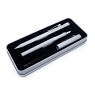 德國 Faber-Castell 輝柏 好點子握得住 鋼筆+原子筆 鐵盒套組(斑駁灰) 德國 Faber-Castell 輝柏 好點子握得住 鋼筆+原子筆 鐵盒套組(斑駁灰)