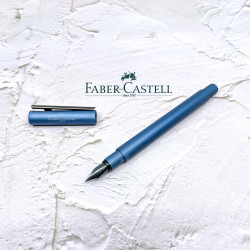 德國 Faber-Castell 輝柏 NEO 髮絲紋袖珍型 鋼筆 深藍(146160/146161) 德國 Faber-Castell 輝柏 NEO 髮絲紋袖珍型 鋼筆 深藍(146160/146161)