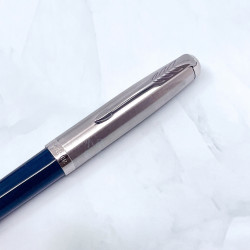 派克 PARKER 51復刻 原子筆 (藍桿銀夾) 派克 PARKER 51復刻 原子筆 (藍桿銀夾)