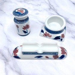 楊莉莉手繪『夏荷』青花瓷沾水筆文具組 限量200組 楊莉莉手繪『夏荷』青花瓷沾水筆文具組 限量200組