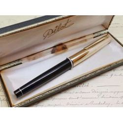 ⭐ 中古美品 ⭐  PILOT 老百樂 18K金尖 附筆盒 吸卡二用款   ⭐ 中古美品 ⭐  PILOT 老百樂 18K金尖 附筆盒 吸卡二用款