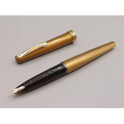 ⭐二手美品 ⭐   西華 SHEAFFER 14K金 鴨子嘴 特殊尖  (黃金色) ⭐二手美品 ⭐   西華 SHEAFFER 14K金 鴨子嘴 特殊尖  (黃金色)