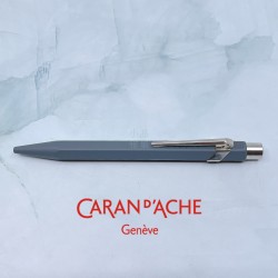 瑞士卡達 Caran d'Ache 846 按壓岀芯鋼珠筆 （灰色）