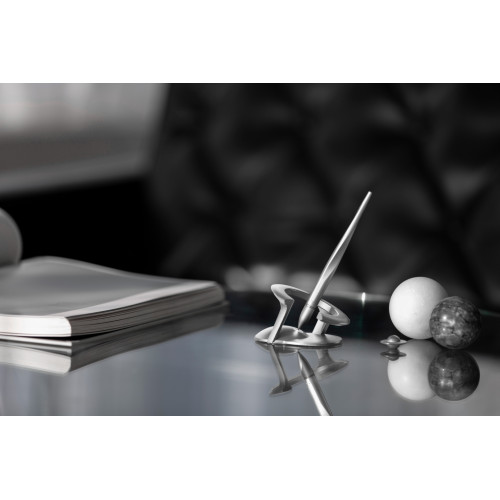 臺灣 novium 自立筆 星際系列(太空銀)