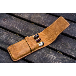 土耳其 Galen Leather 蓋倫皮革 3支入 上掀式 筆套(瘋馬皮棕)  土耳其 Galen Leather 蓋倫皮革 3支入 上掀式 筆套(瘋馬皮棕)