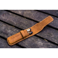 土耳其 Galen Leather 蓋倫皮革 2支入 上掀式 筆套(瘋馬皮棕)  土耳其 Galen Leather 蓋倫皮革 2支入 上掀式 筆套(瘋馬皮棕)