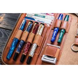 土耳其 Galen Leather 蓋倫皮革 平板插槽/可分離式筆插/A5筆記本套 (深棕色) 土耳其 Galen Leather 蓋倫皮革 平板插槽/可分離式筆插/A5筆記本套 (深棕色)