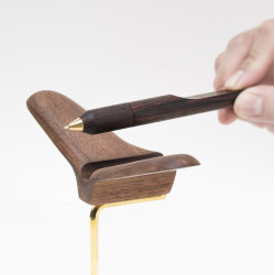 【木趣 | 啄墨】啄墨2.0-烏鴉翅膀造型筆座（不含筆）