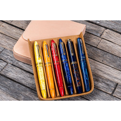 土耳其 Galen Leather 蓋倫皮革 6支裝 硬質可分離 筆盒(原皮色) 土耳其 Galen Leather 蓋倫皮革 6支裝 硬質可分離 筆盒(原皮色)