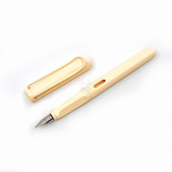 德國 Lamy Safari 狩獵系列 2022限定色 鋼筆(奶油慕斯) 德國 Lamy Safari 狩獵系列 2022限定色 鋼筆(奶油慕斯)