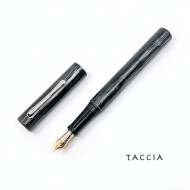 日本 TACCIA 玉水系列 硬橡膠上漆 限量 鋼筆(映月) 日本 TACCIA 玉水系列 硬橡膠上漆 限量 鋼筆(映月)