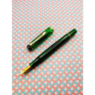 ☆中古品☆ PELIKAN 百利金 M200  透明停產系列 鋼筆 ☆中古品☆ PELIKAN 百利金 M200  透明停產系列 鋼筆