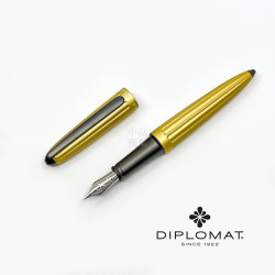 德國 DIPLOMAT 迪波曼 AERO 太空梭 禮盒組 鋼筆(香檳金 不鏽鋼尖) 德國 DIPLOMAT 迪波曼 AERO 太空梭 禮盒組 鋼筆(香檳金 不鏽鋼尖)