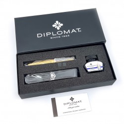 德國 DIPLOMAT 迪波曼 AERO 太空梭 禮盒組 鋼筆（香檳金 不鏽鋼尖）