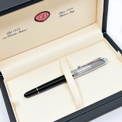 義大利 AURORA  Roller Ball  雪茄型 細桿 鋼珠筆 (黑桿銀蓋) 義大利 AURORA  Roller Ball  雪茄型 細桿 鋼珠筆 (黑桿銀蓋)