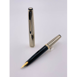 ⭐中古品 ⭐ 白金牌 條紋鍍金 鋁桿 短型 18KWG 鋼筆 ⭐中古品 ⭐ 白金牌 條紋鍍金 鋁桿 短型 18KWG 鋼筆