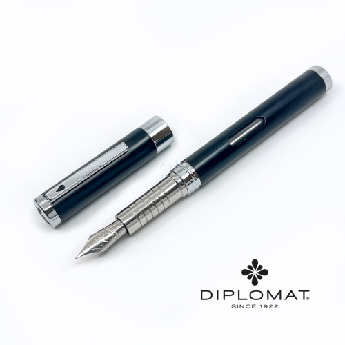 德國 DIPLOMAT 迪波曼 Nexus 系列 滴入上墨 鋼筆 (霧黑銀夾)