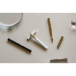 臺灣 Y STUDIO：物外設計 文字的重量 經典核心系列  鋼珠筆 ( 白色 ）