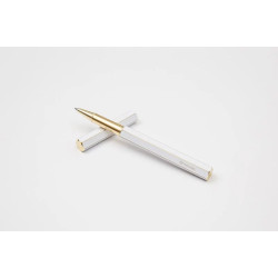 臺灣 Y STUDIO：物外設計 文字的重量 經典核心系列  鋼珠筆 ( 白色 ）