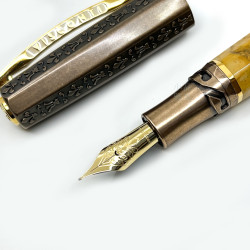 義大利 Visconti Medici 麥地奇家族 Magnifico Egyptian Marble 2023 年度筆款  全球限量188支 18K 鋼筆 義大利 Visconti Medici 麥地奇家族 Magnifico Egyptian Marble 2023 年度筆款  全球限量188支 18K 鋼筆