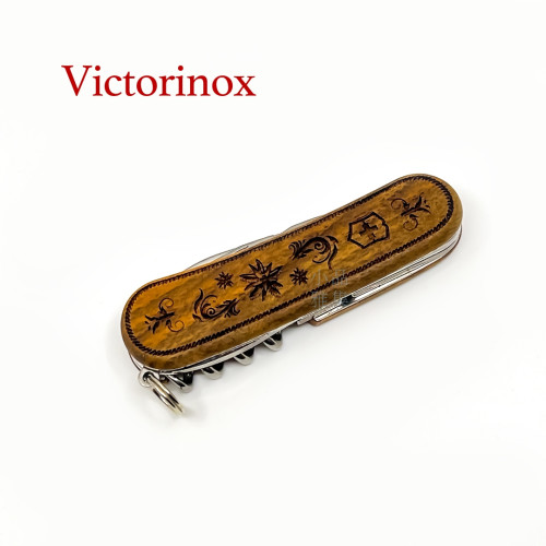 瑞士 VICTORINOX 11功能瑞士刀 2019 年 Evolution Wood 10 Swiss Spirit 特別版