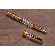 臺灣 TWSBI 三文堂 DIAMOND #580 AL R透明 活塞鋼筆 (夕陽金)   臺灣 TWSBI 三文堂 DIAMOND #580 AL R透明 活塞鋼筆 (夕陽金)