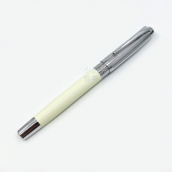 臺灣 MONTREUX 夢多 T7 銀蓋雕花 鋼筆(象牙白) 臺灣 MONTREUX 夢多 T7 銀蓋雕花 鋼筆(象牙白)