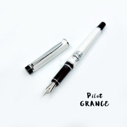 日本 PILOT 百樂 Grance 不鏽鋼尖 鋼筆 (珍珠白) 日本 PILOT 百樂 Grance 不鏽鋼尖 鋼筆 (珍珠白)