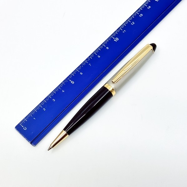 臺灣 ZOLA 袖珍短型 旋轉式 原子筆 （黑握位銀直條）