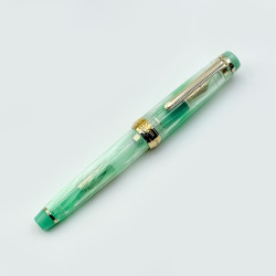 日本 Sailor 寫樂 Professional Gear 21K 鋼筆   VEILIO 系列 薄荷珍珠 日本 Sailor 寫樂 Professional Gear 21K 鋼筆   VEILIO 系列 薄荷珍珠